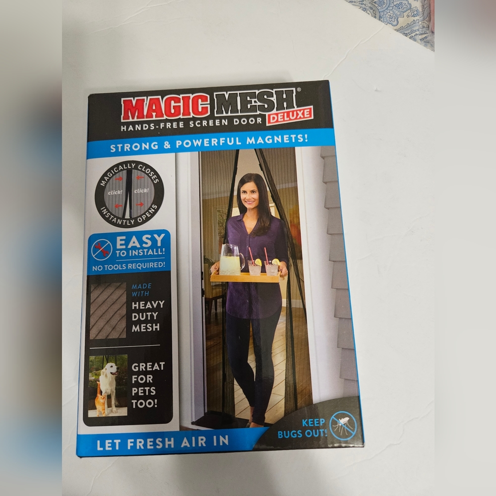Magic Mesh Hands- Free Screen Door Deluxe